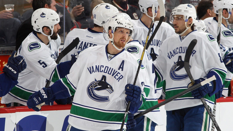 Daniels Sedins pēc 300. vārtu gūšanas 
Foto: AFP/Scanpix