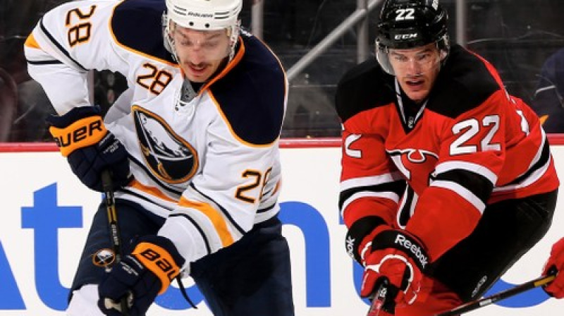 Zemgus Girgensons pret Ņūdžersijas "Devils"
Foto: AFP/Scanpix