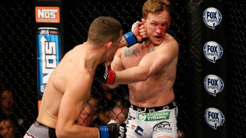 Neits Diazs cīņā ar Greju Meinardu
Foto: sherdog.com