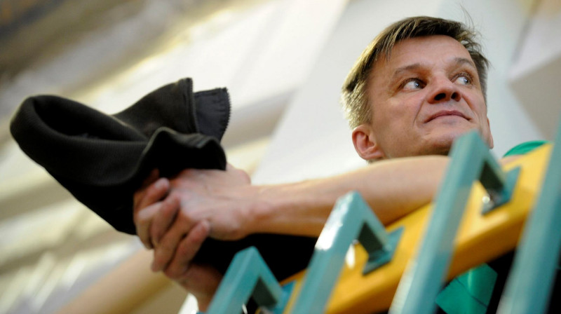 Aivars Vīnbergs LBL pusfināla spēlē starp "Barons Kvartāls un "VEF Rīga" komandām
Foto: Romāns Kokšarovs, "Sporta Avīze", f64