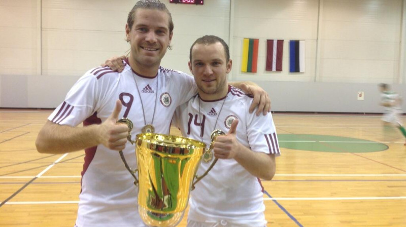 Latvijas telpu futbola izlase uzvar 2013.gada Baltijas kausa izcīņā
Foto: Latvijas Futbola federācijas oficiāls "Twitter" konts