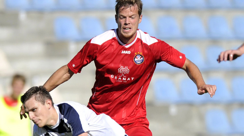 Renārs Rode 
Foto: Romāns Kokšarovs, Sporta Avīze, f64