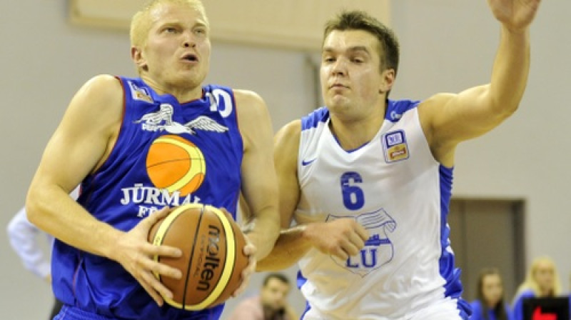 Kristaps Mediss (ar bumbu)
Foto: Romāns Kokšarovs, Sporta Avīze, f64