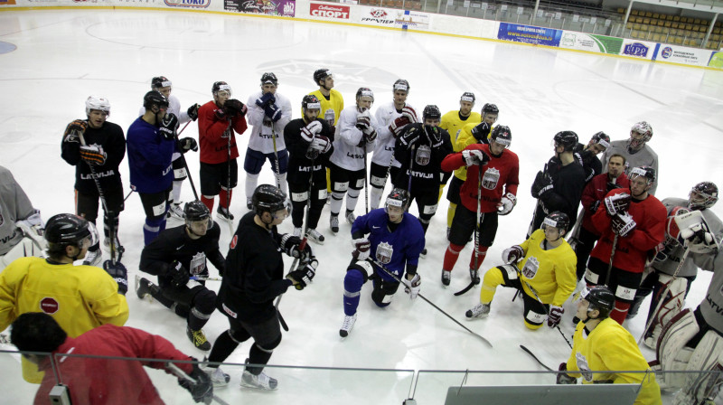 Latvijas hokeja valstsvienība.
Foto: Mārtiņš Aiše