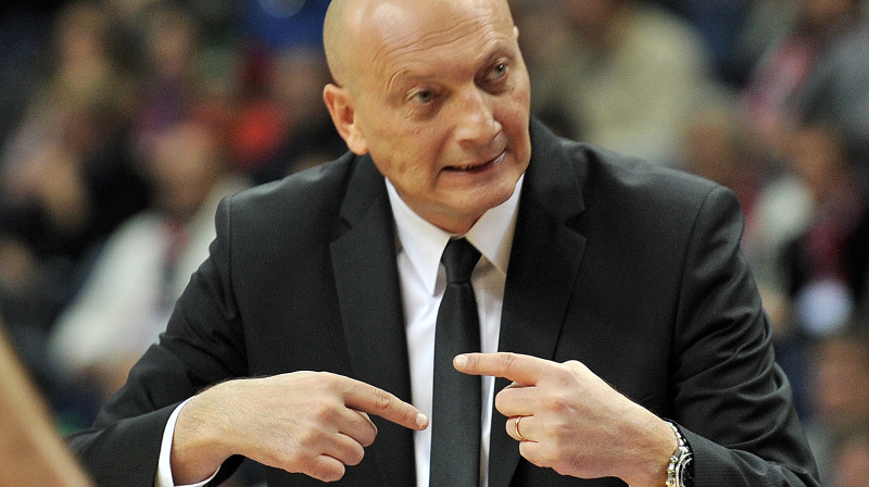 Rīgas VEF galvenais treneris Ramūns Butauts 
Foto: Romāns Kokšarovs, Sporta Avīze, f64