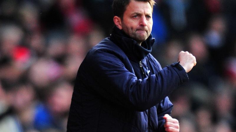 Tims Šērvuds "Tottenham" vadīs vismaz līdz 2014./2015. gada sezonas beigām. Ja netiks atlaists...
Foto: AFP/Scanpix