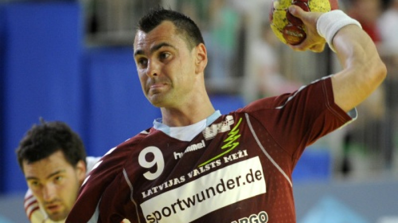 Jānis Pavlovičs iemeta 10
Foto: Romāns Kokšarovs, Sporta Avīze, F64