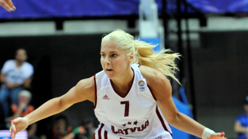 Elīna Babkina
Foto: Romāns Kokšarovs, "Sporta Avīze", f64