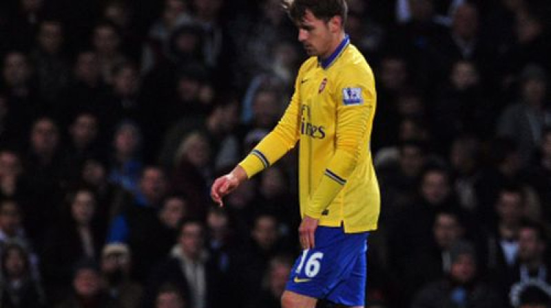 Ārons Remzijs klibodams pamet laukumu
Foto:AFP/Scanpix