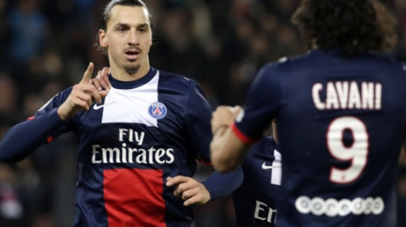 Zlatans Ibrahimovičs un Edinsons Kavani
Foto: AFP/Scanpix
