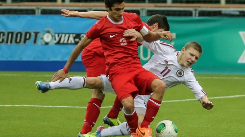Vitālijs Dubrovskis cīņā ar diviem turkiem
Foto: granatkin.com
