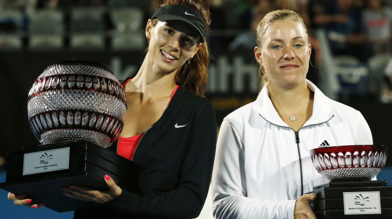 Cvetana Pironkova un Andželike Kerbere
Foto: Reuters/Scanpix