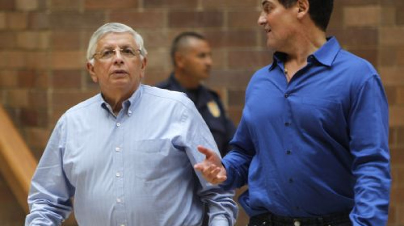 Deivids Stērns un Marks Kjūbans
Foto:AP/Scanpix