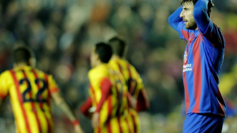 "Levante" futbolistam pēc kuriozā gola atliek vien ar rokām saķert galvu
Foto: AFP/Scanpix