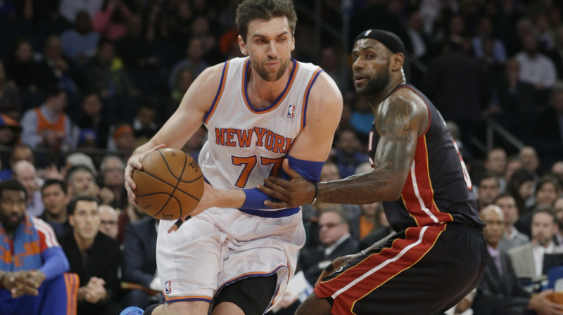 Andrea Barnjāni (ar bumbu)
Foto: AP/Scanpix