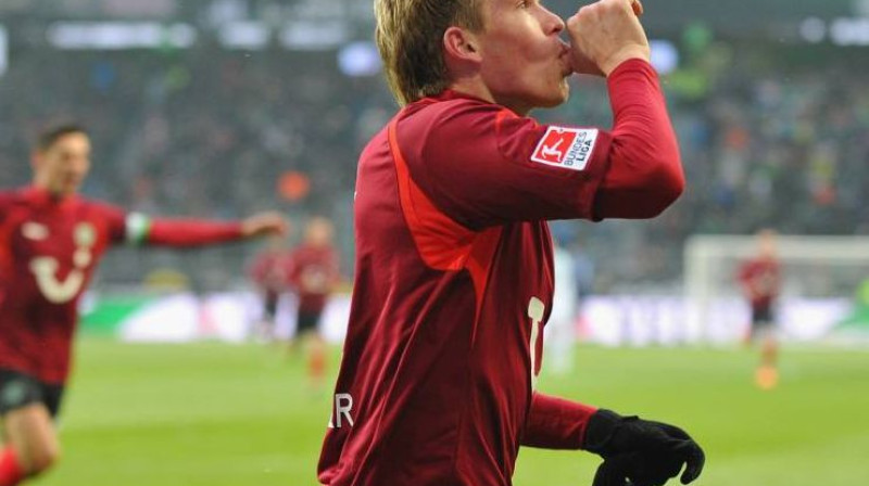 Artjoms Rudņevs atzīmē vārtu guvumu
Foto: www.sportbild.de