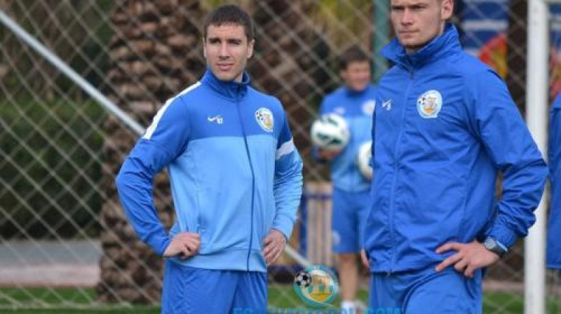 Aleksandrs Fertovs (pa kreisi)
Foto: fcsevastopol.com