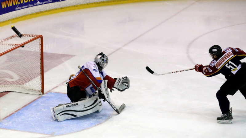 Aleksandrs Macijevskis (Nr. 51) šajā spēlē guva divus vārtus.
Foto: Mārtiņš Aiše