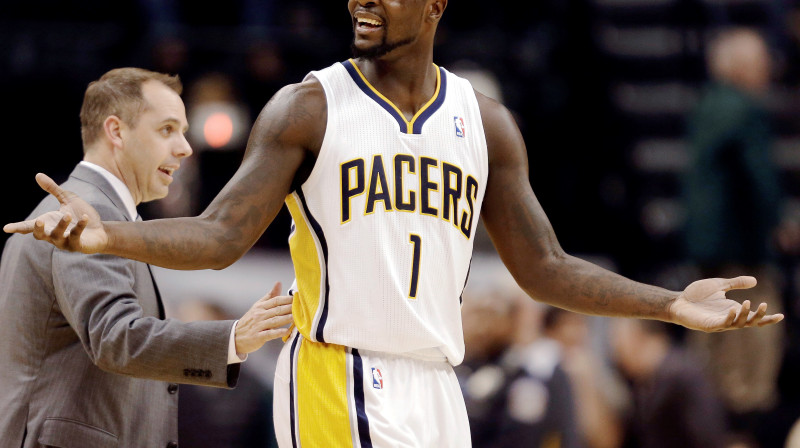 Lenss Stīvensons un Indiānas ''Pacers'' Austrumu konferencē ieņem 1. vietu, Maiami ''Heat'' apsteidzot par trīs uzvaru tiesu. Foto: AFP/Scanpix.