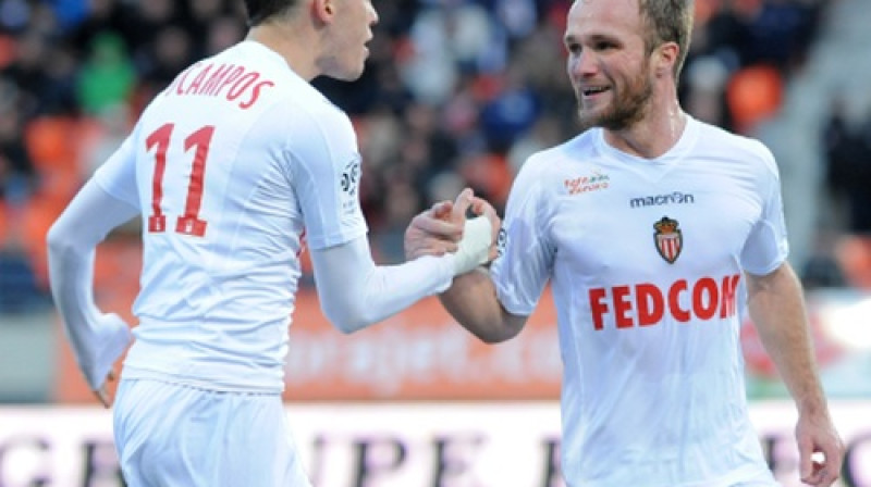 Lukass Okamposs un Valērs Žermēns
Foto: AFP/Scanpix