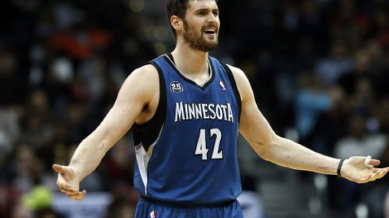 Kevins Lavs neizpratnē
Foto:AP/Scanpix