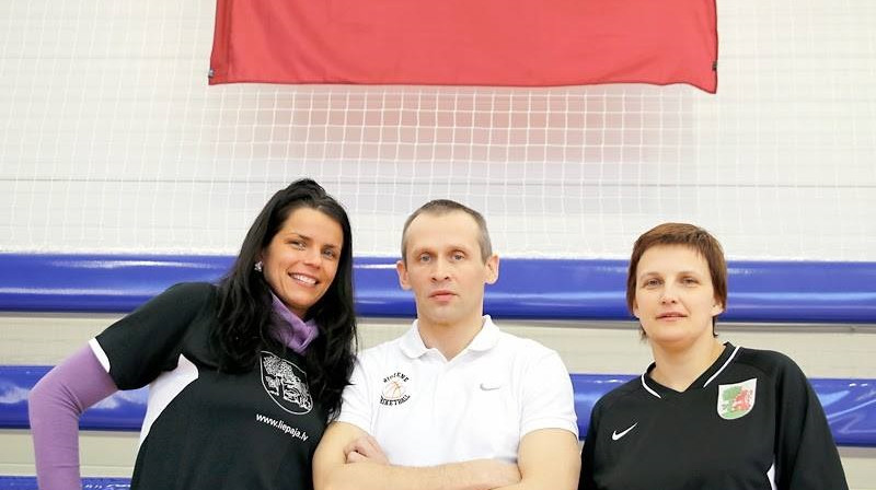 Treneri Līga Alilujeva (Liepāja), Ainārs Čukste (Rīdzene) un Irina Romaņenko (Daugavpils)
Foto: Vladimirs Hlopcevs