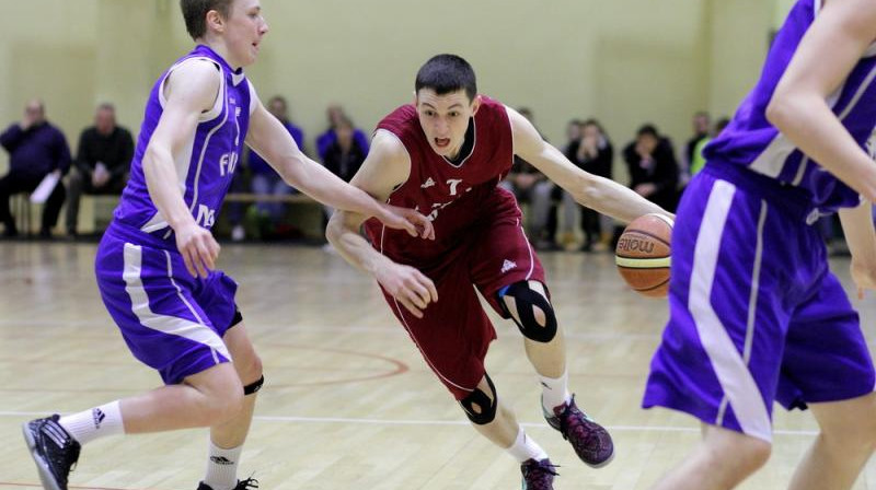 Rodions Kurucs dodas uzbrukumā
Foto: www.basket.ee
