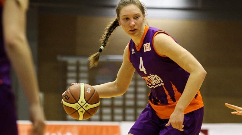 Paula Strautmane: 22 punkti un 12 atlēkušās bumbas uzvarā pār "AmEst Rapla"
Foto: Mārtiņš Sīlis