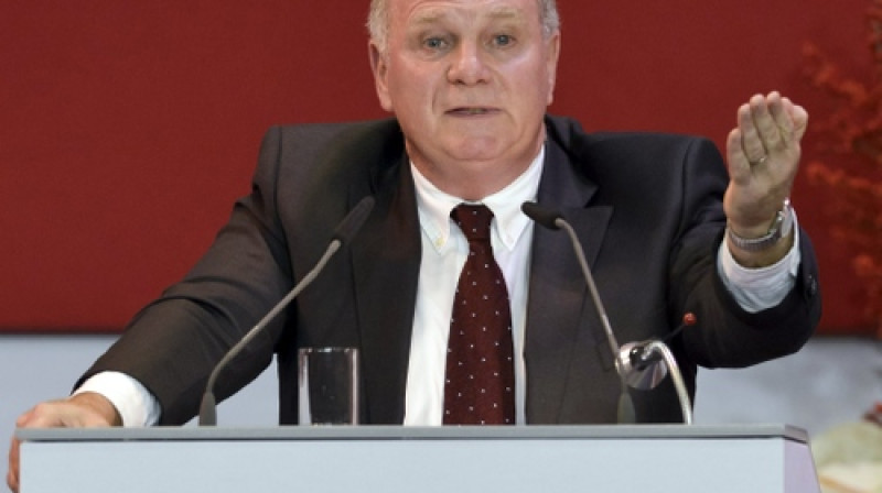 Minhenes "Bayern" prezidents Uli Hēness
Foto: AFP/Scanpix