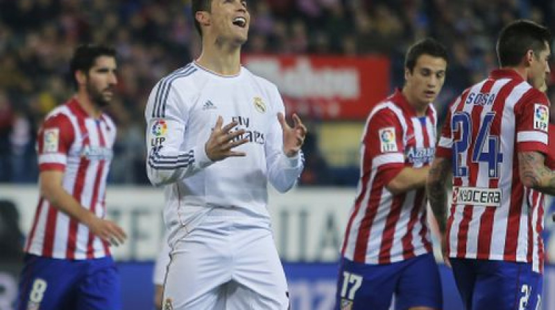 Krištianu Ronaldu priecājas, "Atletico" spēlētāju prātā pavisam citas domas
Foto:AP/Scanpix