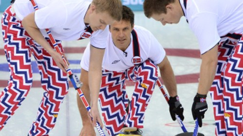 Norvēģijas kērlingisti
Foto: AFP/Scanpix