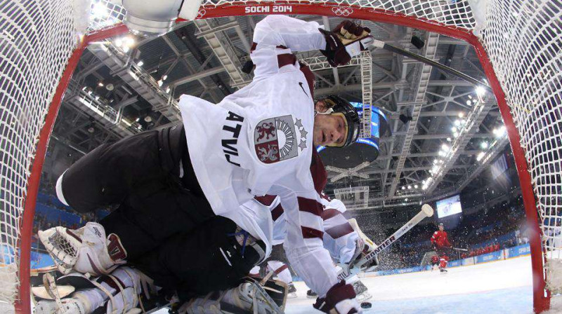 Šis ir labākais piemērs, kā nest Latvijas vārdu pasaulē.
Foto: Sabres.nhl.com.