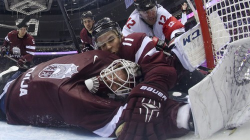 Kristaps Sotnieks glābj Latvijas izlasi no vārtu zaudējuma
Foto: AP/Scanpix