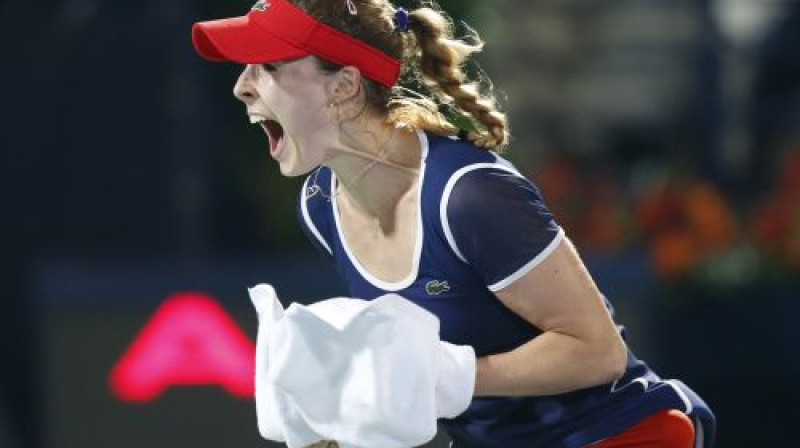Alizē Kornē pēc uzvaras pār Serēnu Viljamsu
Foto: AP/Scanpix