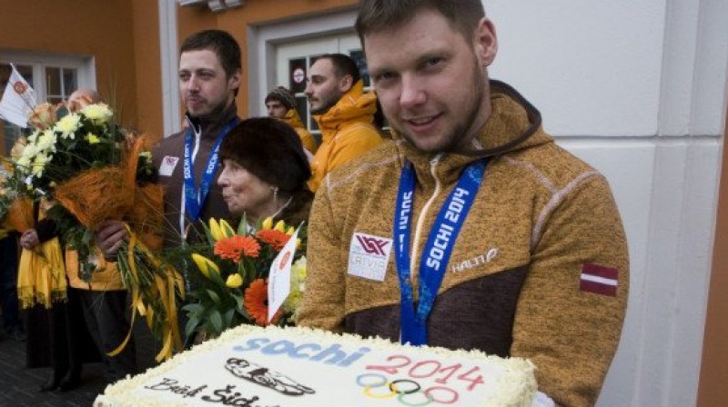 Olimpiskā torte: "Brāļi Šici - mūsu lepnums" 
Foto: A.Linarts, sigulda.lv
