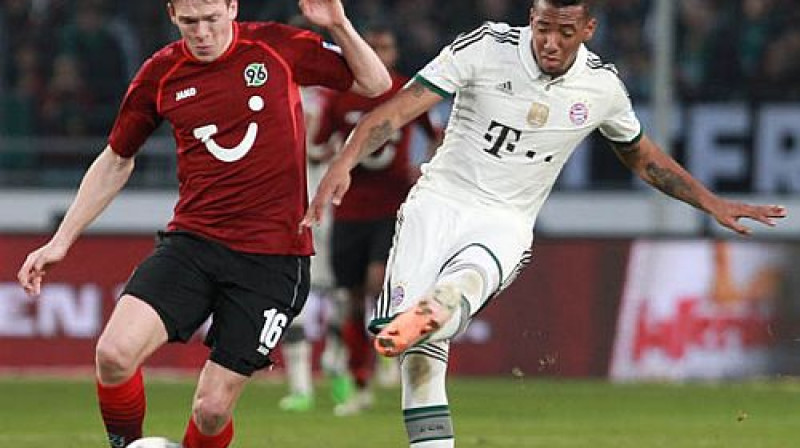 Artjoms Rudņevs (pa kreisi)
Foto: hannover96.de