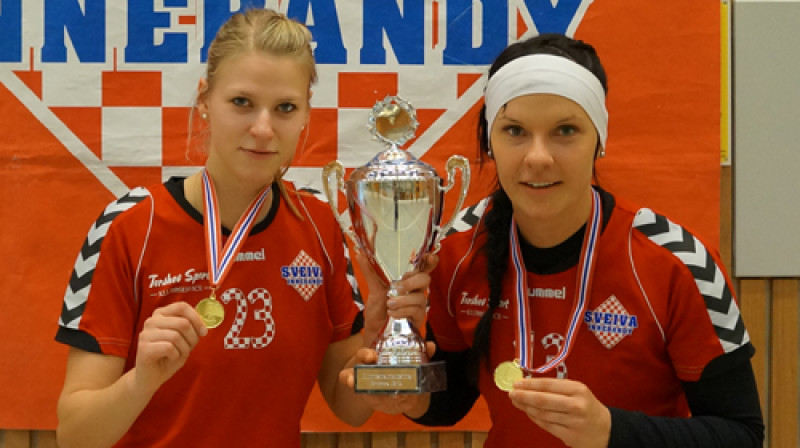 Līga Garklāva (no kreisās) un Gunita Kārkliņa
Foto: "Sveiva IBK"