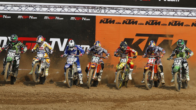MX2 klases starts
Foto:Ray Archer