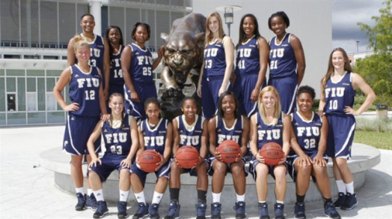 FIU spēlētājas: #10 Katrīna Epnere, #22 Džerika Kolija
Foto: Florida International University