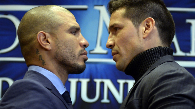 Migels Koto un Serhio Martiness
Foto: AFP/Scanpix