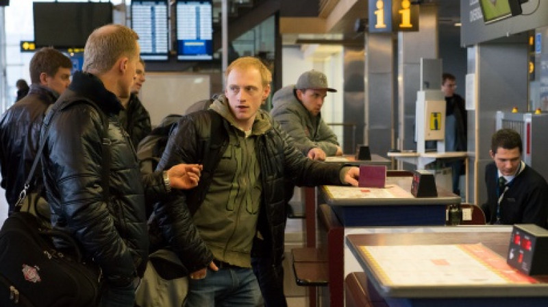 Rīgas dinamieši lidostā 
Foto: dinamoriga.lv