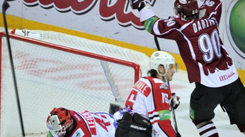 Lauris Dārziņš panāca neizšķirtu spēlē, bet Rīgas "Dinamo" panāca neizšķirtu sērijā
Foto: Romāns Kokšarovs, Sporta Avīze, f64