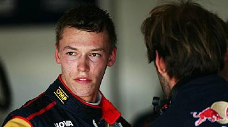 Daniils Kvjats kļuva par jaunāko pilotu, kurš F-1 pasaules čempionāta posmos ir guvis punktus - viņam tad bija 19 gadi un 324 dienas.