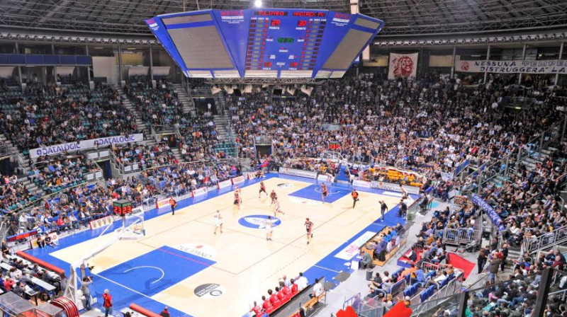 Itāliešu "Madison Square Garden" jeb "PalaDozza" arēna Boloņā
Foto: sportxpress.it