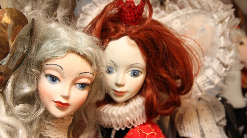 Pāvila Šēnhofa lelles