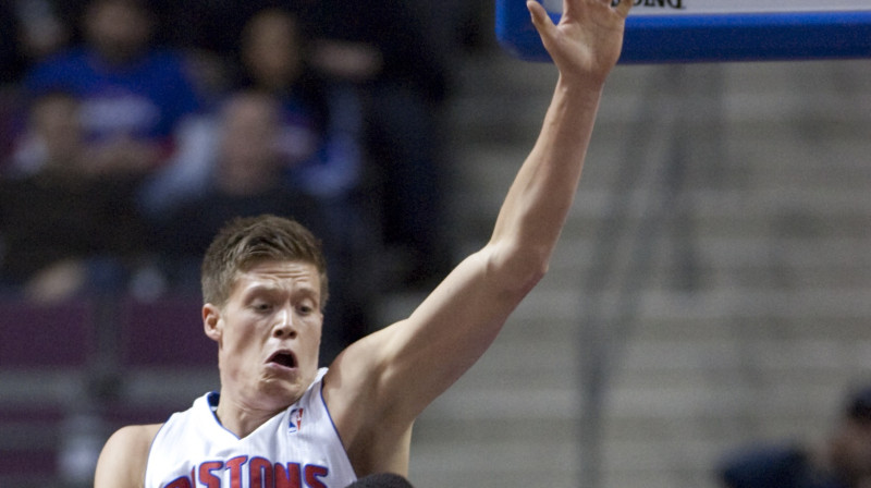 Jūnass Jerebko nevēlas vasarā spēlēt Zviedrijas valstsvienībā
Foto: AP/Scanpix