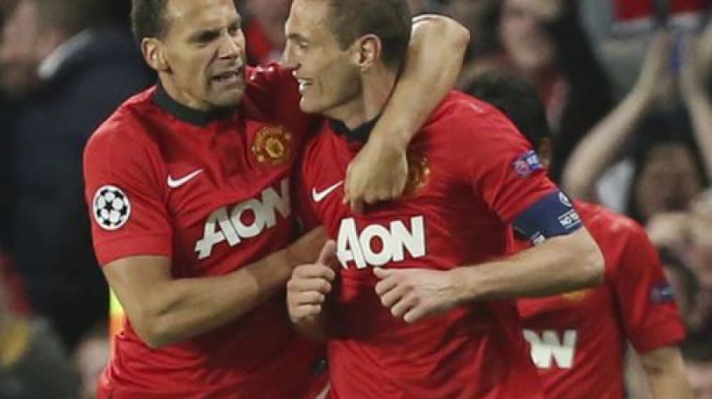 Nemanja Vidičs un Rio Ferdinands
Foto: AP/Scanpix