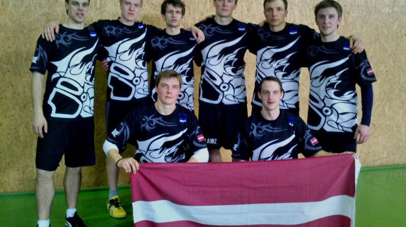 "Outlawz" frisbija komanda
Publicitātes foto