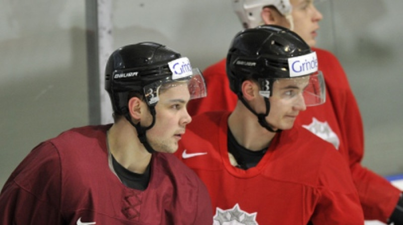 Kristaps Sotnieks (priekšplānā)
Foto: Romāns Kokšarovs, Sporta Avīze, f64