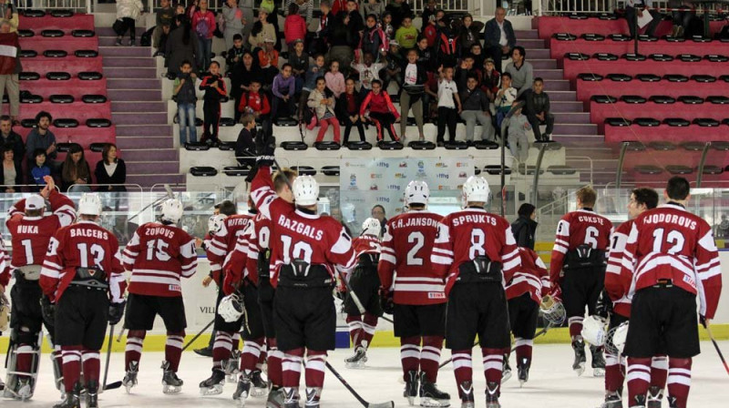 Panākums pār itāļiem deva Latvijas izlasei uzvaru arī visā turnīrā un vietu nākamā gada pasaules čempionāta Elites divīzijā.
Foto: IIHF
